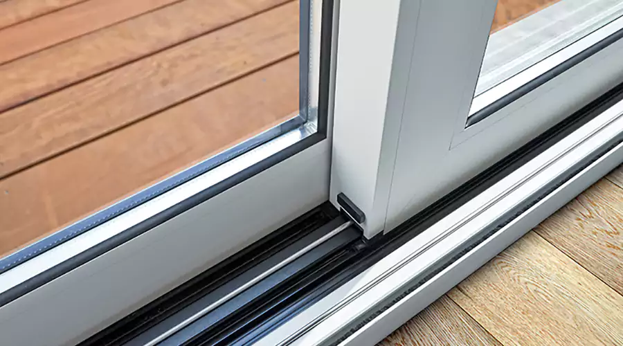How to Choose the Best Sliding Door Material (Aluminium vs Wood vs Vinyl)?